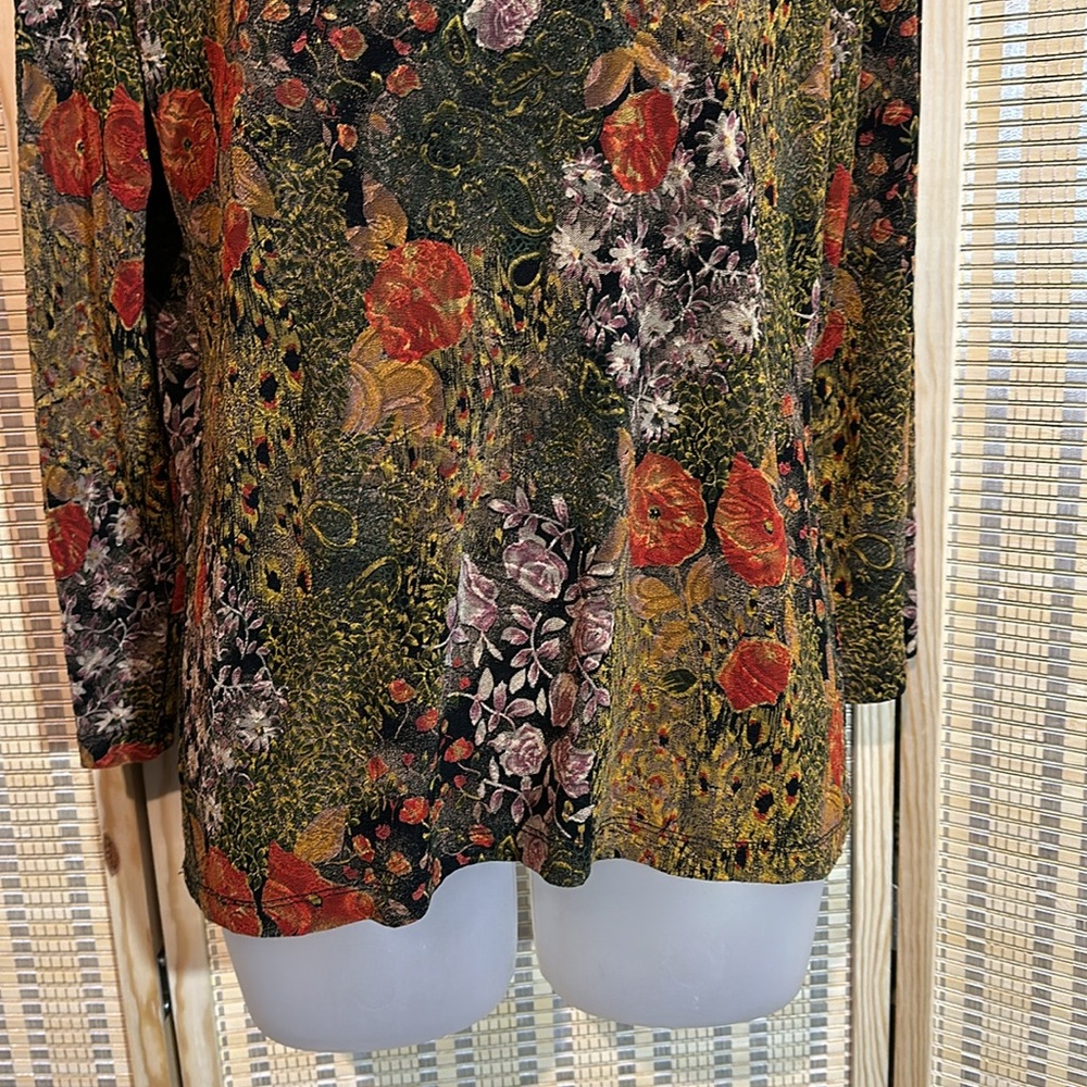 Chico's Design Black Gold Stretch Long Sleeve Top Busy Floral Pattern 2 Medium - Picture 3 of 16